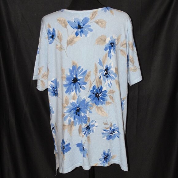 C. D. Daniels Knit Pale Blue Top with Blue Flowers - Picture 7 of 11